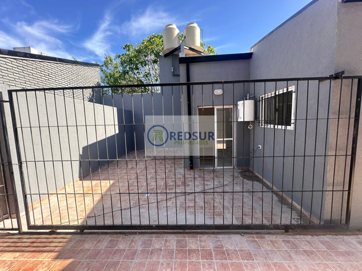 PH 3 AMBIENTES CON PATIO Y COCHERA