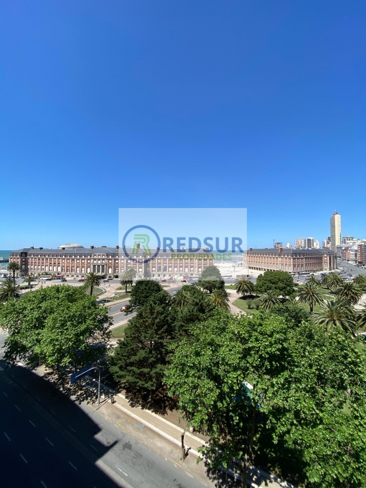 3 ambientes a la calle con balcon y vista al mar 