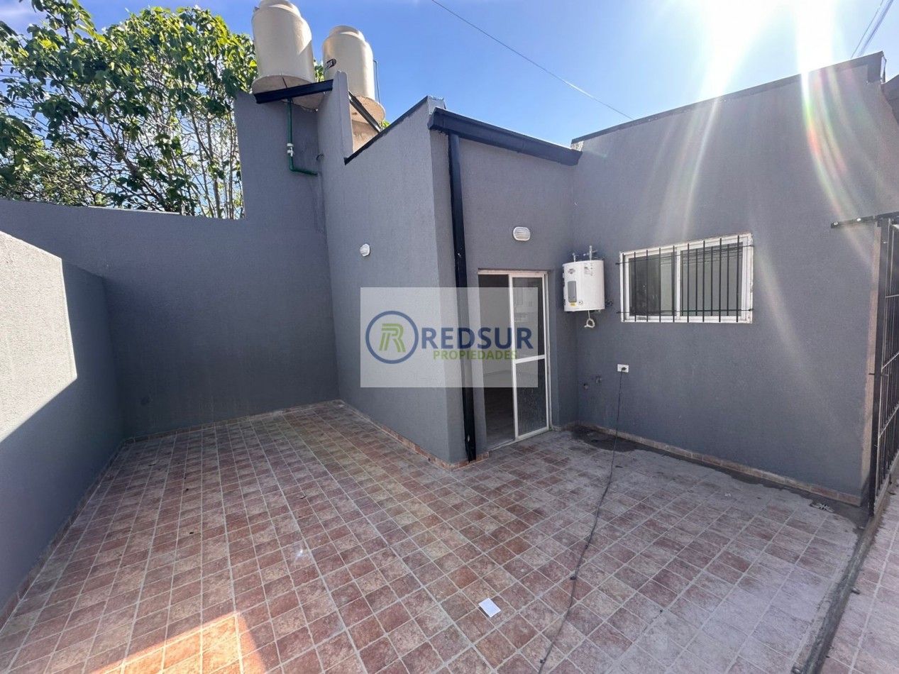 PH 3 AMBIENTES CON PATIO Y COCHERA