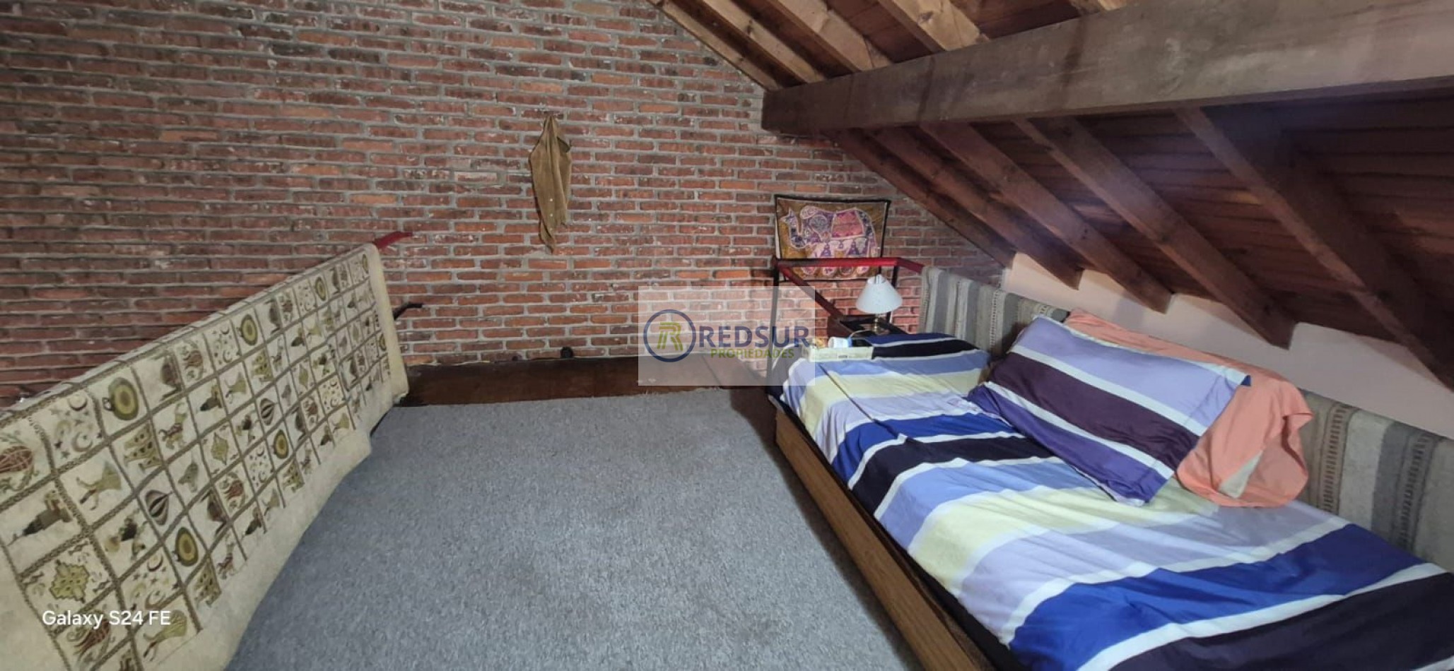 chalet 4 amb con cochera , quincho,patio con parrilla y pileta 