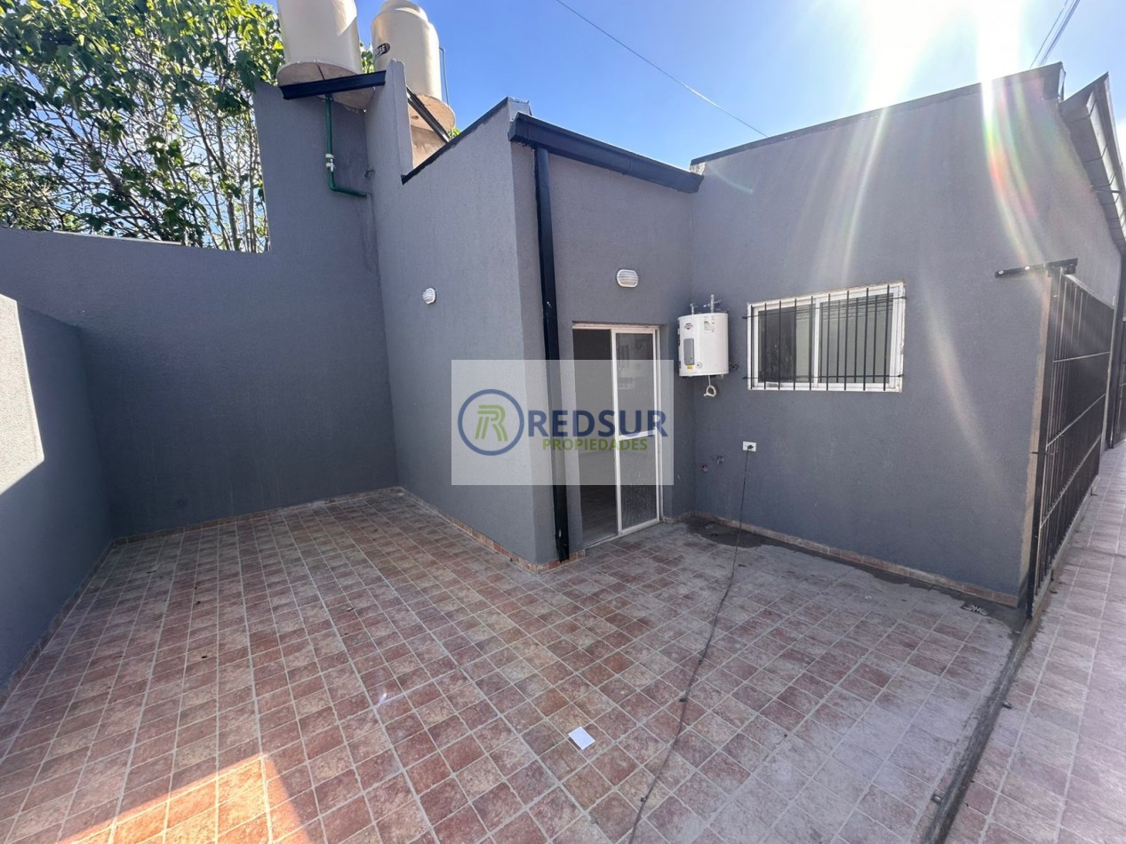 PH 3 AMBIENTES CON PATIO Y COCHERA