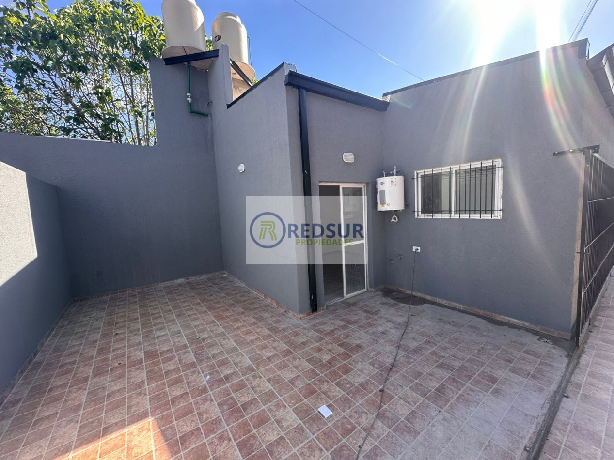 PH 3 AMBIENTES CON PATIO Y COCHERA