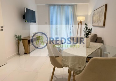 3 ambientes con dos patios propios 